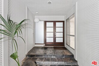 6441 Tahoe Dr in Los Angeles, CA - Building Photo - Building Photo