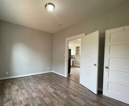 315 N Broadway in Turlock, CA - Building Photo - Building Photo