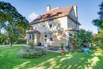134 Old Mamaroneck Rd in White Plains, NY - Foto de edificio - Building Photo