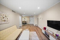 2601 Bellefontaine photo'