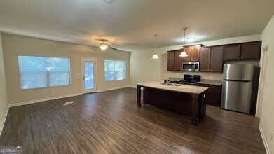 436 Rankin Cir in Mcdonough, GA - Foto de edificio - Building Photo