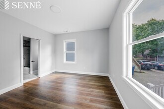 22 Madison Ave, Unit 2 in Cambridge, MA - Foto de edificio - Building Photo