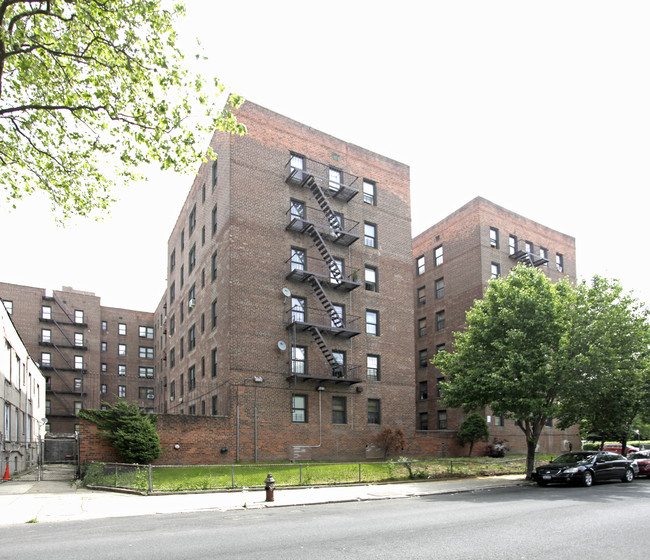 9325 Kings Hwy in Brooklyn, NY - Building Photo - Building Photo