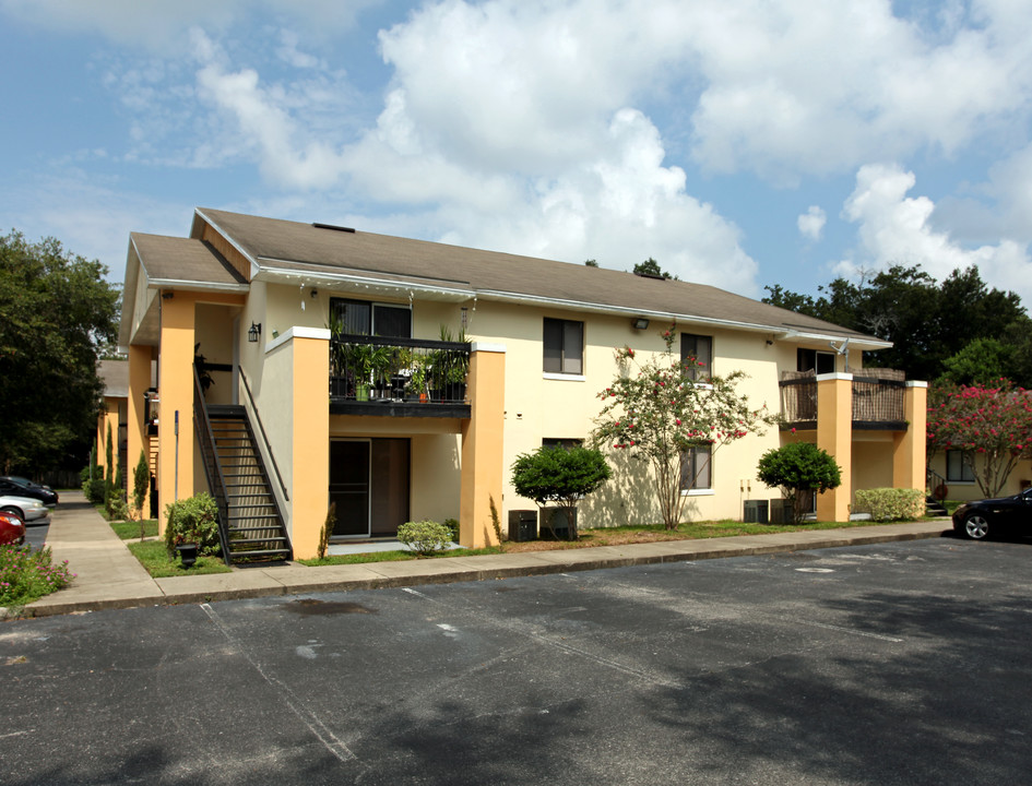 Hampton Terrace Apartments in Orlando, FL - Building Photo