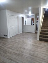 619 Palisades Dr in Pacific, MO - Building Photo