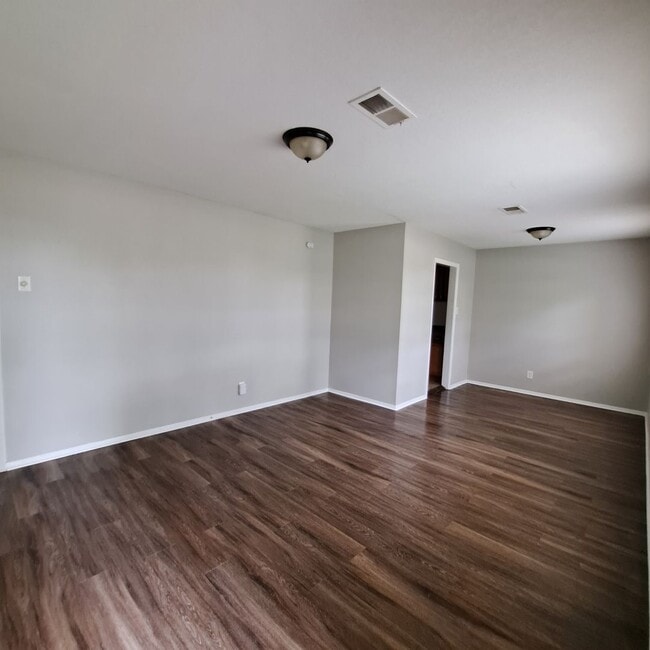 264 E Holmes Rd in Memphis, TN - Building Photo - Building Photo