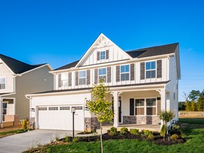 370 Alicia Kelton Dr in Delaware, OH - Building Photo - Building Photo