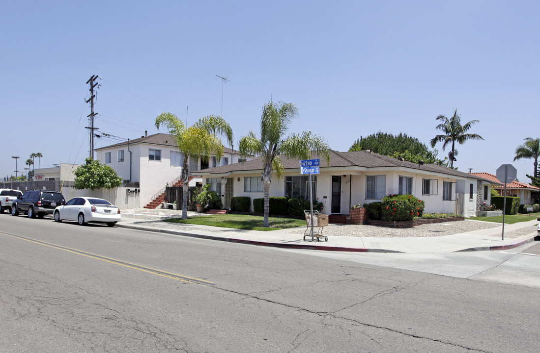 6210 Stanley Ave in San Diego, CA - Foto de edificio