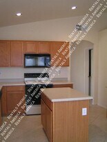 13182 W Cypress St in Goodyear, AZ - Building Photo