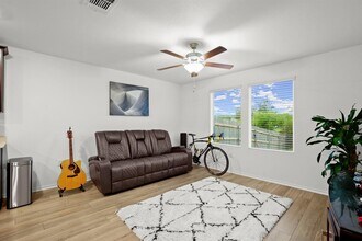 7304 Sparkling Light Dr in Austin, TX - Building Photo - Building Photo