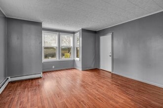 13 Pacific St in Fitchburg, MA - Building Photo - Building Photo