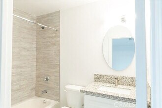 14622 Vanowen St in Los Angeles, CA - Building Photo - Building Photo