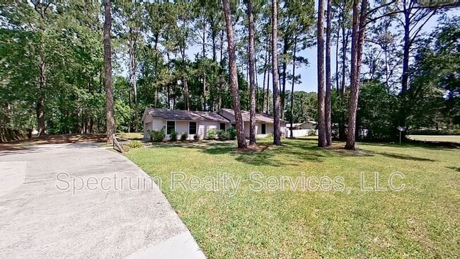 property at 2624 Pheasant Ct W