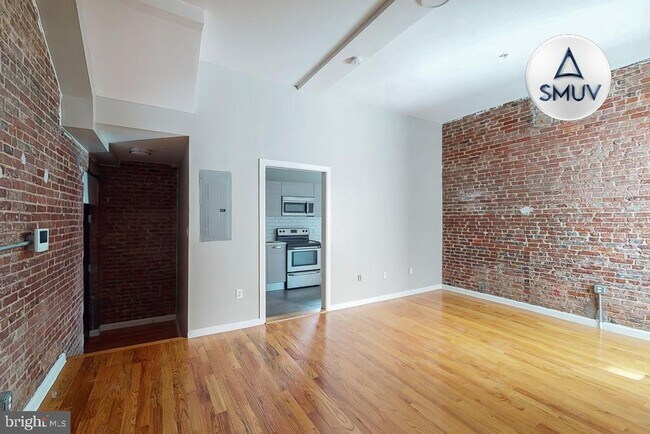 property at 231 E North Ave