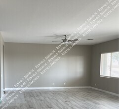 31121 N 136th Wy in Scottsdale, AZ - Foto de edificio - Building Photo