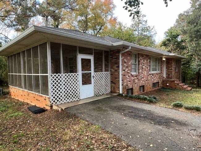245 Hilltop Rd in Athens, GA - Building Photo - Building Photo