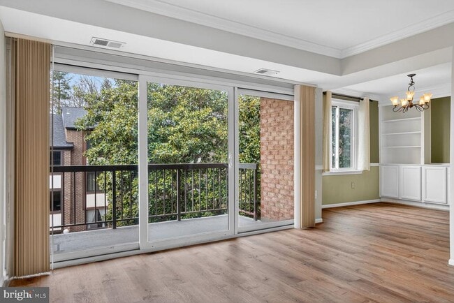 property at 9702 Kingsbridge Dr