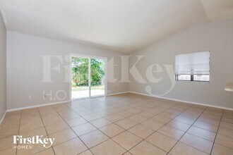 121 Summerset Dr in Apopka, FL - Building Photo - Building Photo