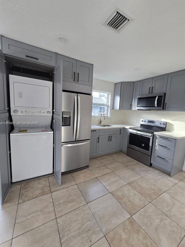 719 21st St in West Palm Beach, FL - Building Photo - Building Photo