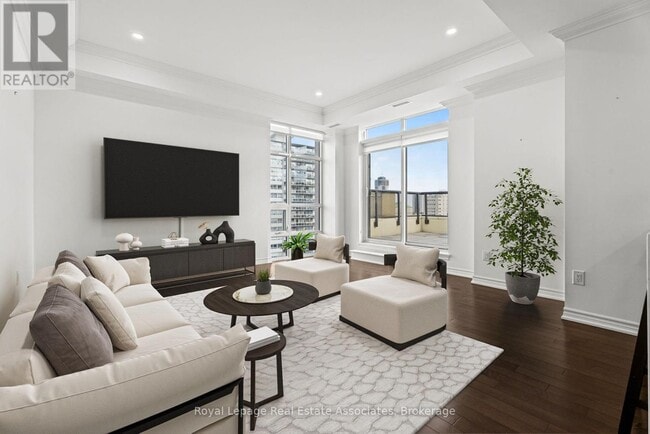 property at 81 Robinson St