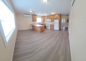 216 Lawton St, Unit #3