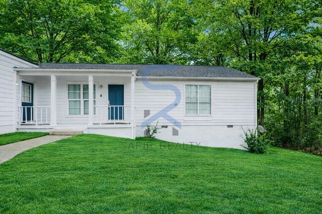 5428 Glen Haven Dr in Atlanta, GA - Foto de edificio - Building Photo