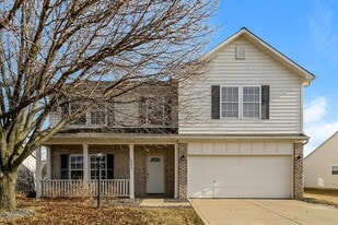 5427 Montavia Ln in Indianapolis, IN - Building Photo