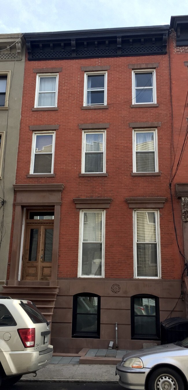 95 Berry St