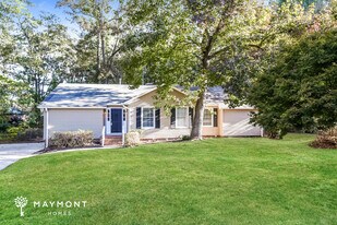 106 Frankfort Ct in Simpsonville, SC - Building Photo