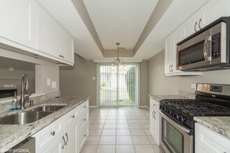 627 Beaver Ct in Naperville, IL - Building Photo - Building Photo
