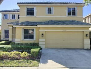 1249 Allamanda Way in Weston, FL - Building Photo - Building Photo