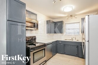 9301 Gettysburg Ave in Texas City, TX - Building Photo - Building Photo