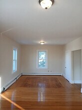 35 Fairview St, Unit 35 Fair View # 2 Winthrop in Winthrop, MA - Foto de edificio - Building Photo