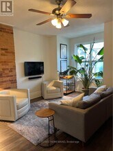 244 Bathurst St in Toronto, ON - Building Photo - Building Photo