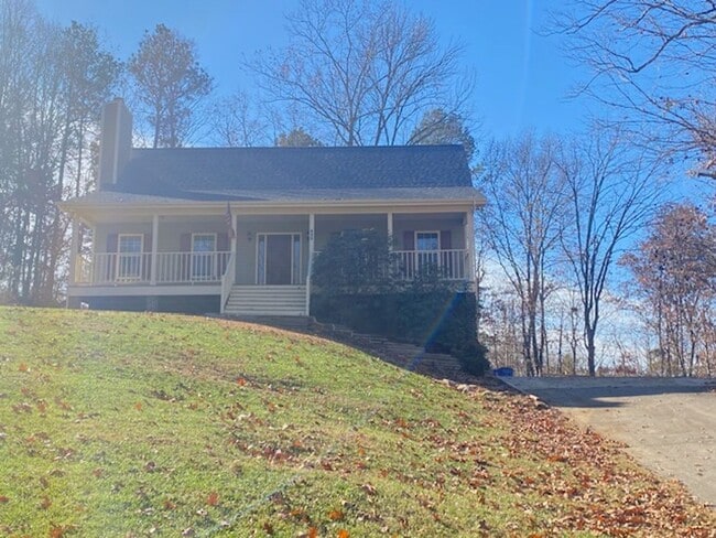 property at 422 Mapleton Dr NW