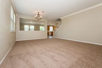 112 Glenwood Cir-Unit -1 in Roseville, CA - Building Photo - Building Photo