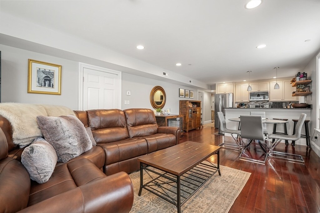 59 Putnam St, Unit #1 in Boston, MA - Building Photo
