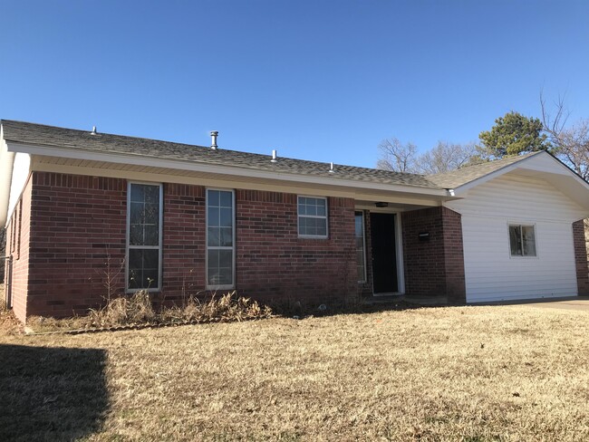 25 Arapaho Dr in Shawnee, OK - Building Photo - Building Photo