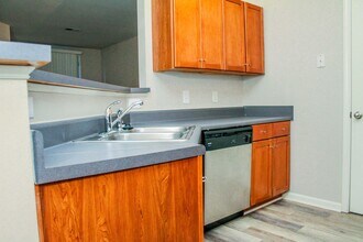 705 Walker Square in Charlottesville, VA - Building Photo - Building Photo