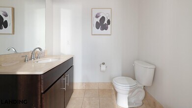 3801 Georgia Ave NW, Unit T03 in Washington, DC - Foto de edificio - Building Photo