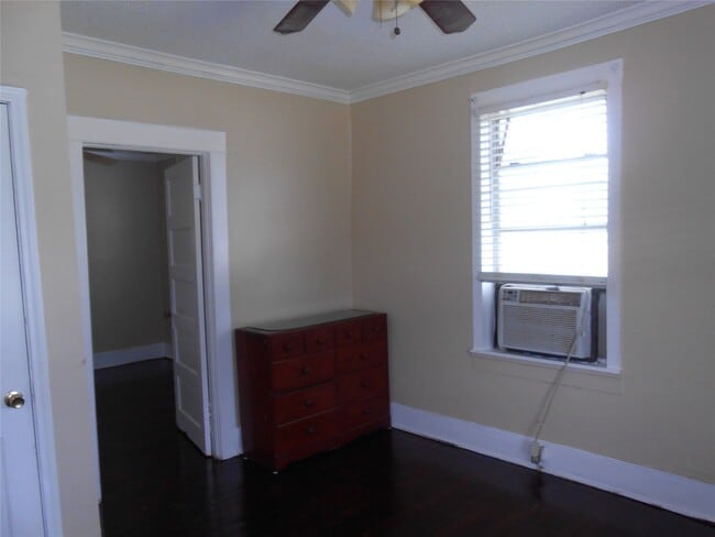 property at 2625 Texas Ave