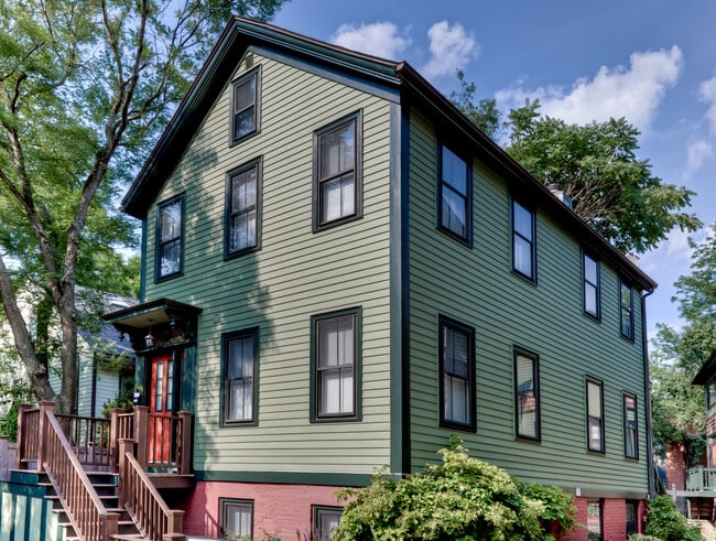 13 Webster Avenue, Unit 13 Webster Ave