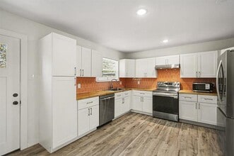 5318 Trentman St in Fort Worth, TX - Building Photo - Building Photo