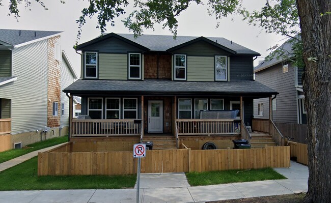 11207-11251 51 St NW in Edmonton, AB - Building Photo - Building Photo