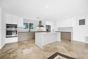 5510 NE 18th Ave in Fort Lauderdale, FL - Building Photo