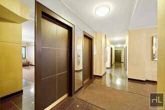 EAST 55 STREET in New York, NY - Building Photo - Building Photo