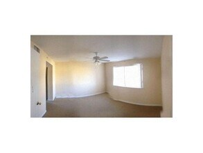 1700 Crestwood Ct S, Unit 1710 in Royal Palm Beach, FL - Building Photo - Building Photo