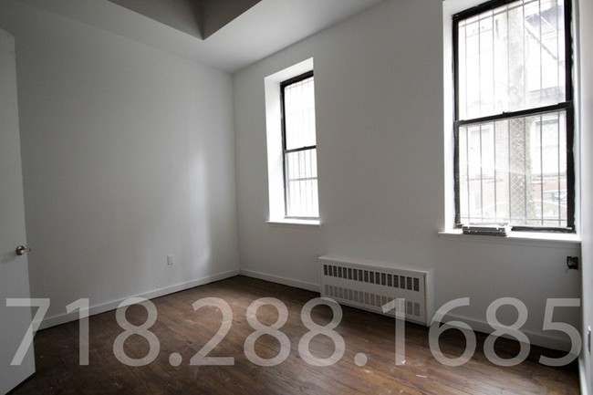 556 GATES AVE in Brooklyn, NY - Building Photo - Building Photo