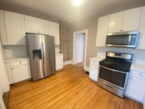 2211 Neil Ave in Columbus, OH - Building Photo - Building Photo