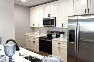 303 Dunbar St in Manchester, NH - Building Photo